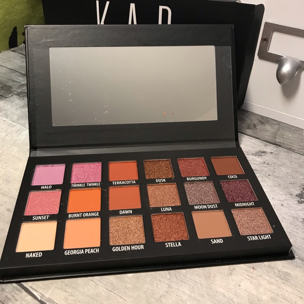 KAB Cosmetics Day/Night palette